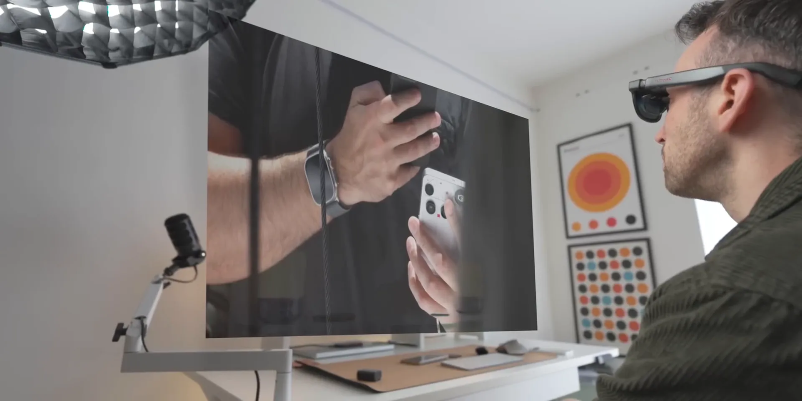 VITURE Luma Pro 152-inch 4K-like display