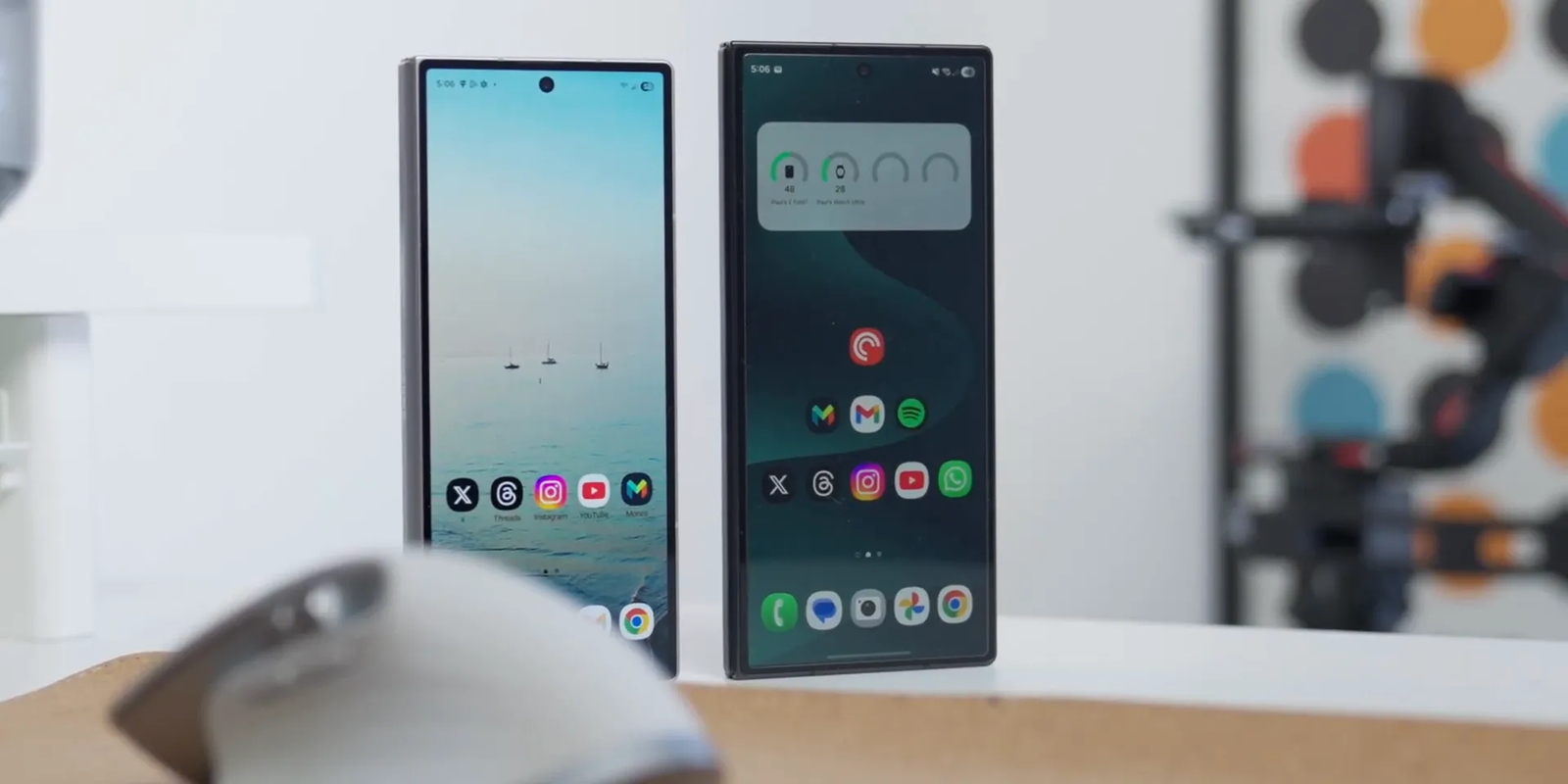Samsung Galaxy Z Fold 6 vs Z Fold 7 display comparison