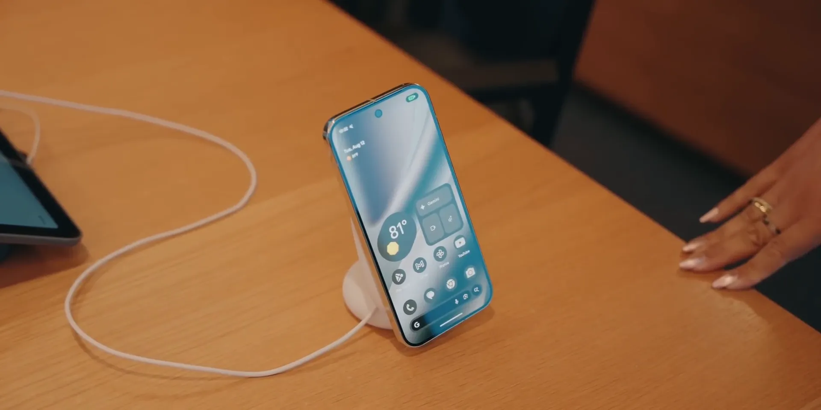 Demonstration of Pixel Snap magnetic charging