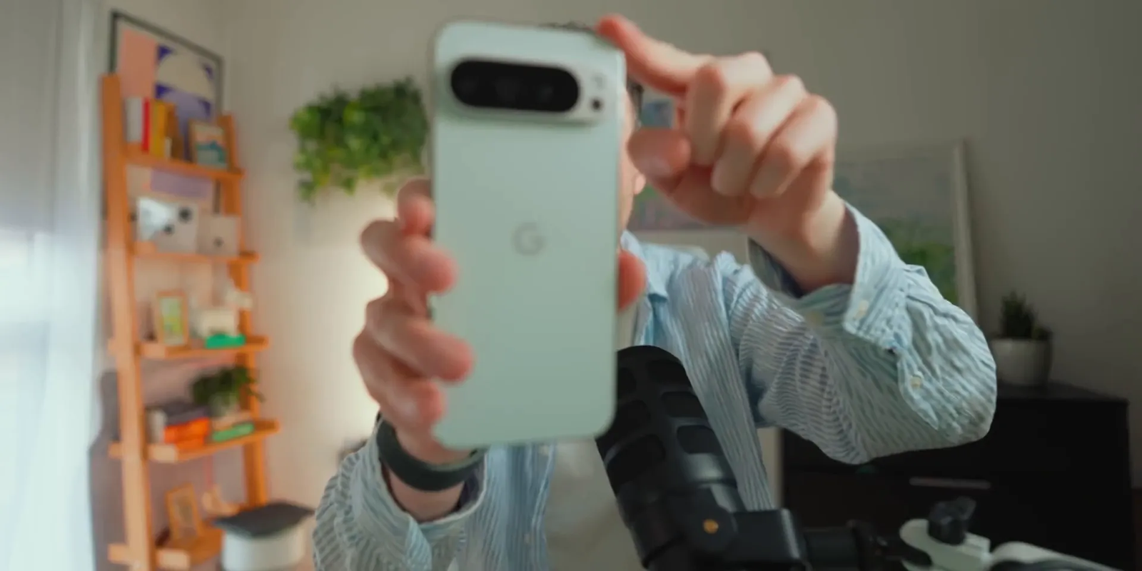 Pixel 9 Pro XL phone in hand