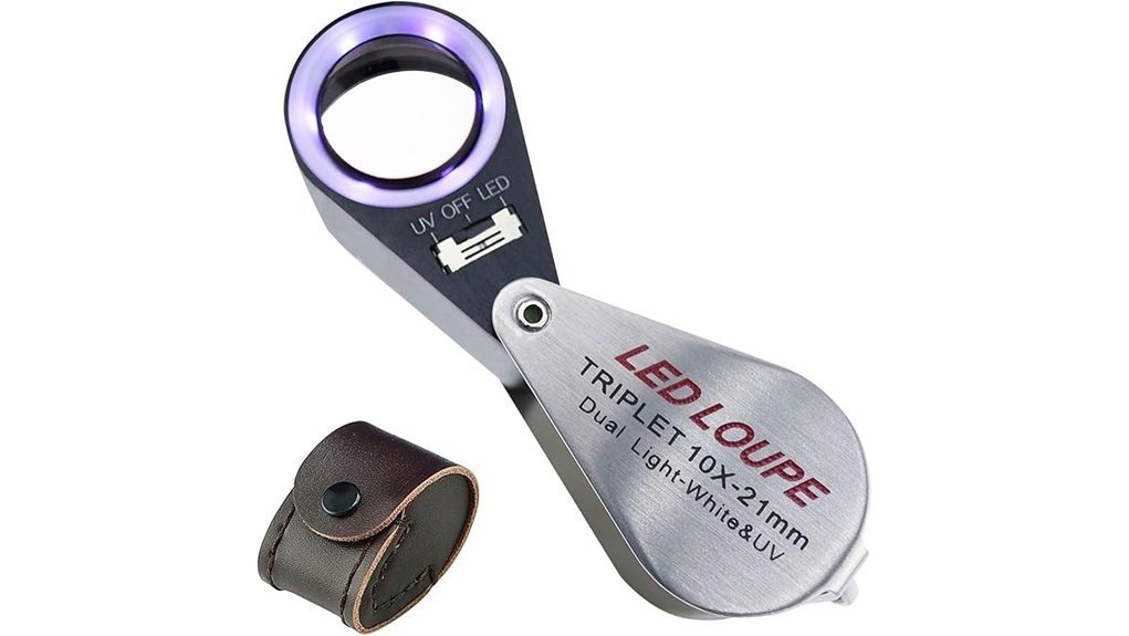 compact magnifier for convenience